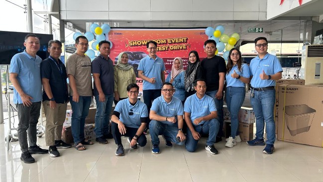 Lima Konsumen Suzuki Beruntung Bawa Pulang Hadiah Program Test Drive Berhadiah