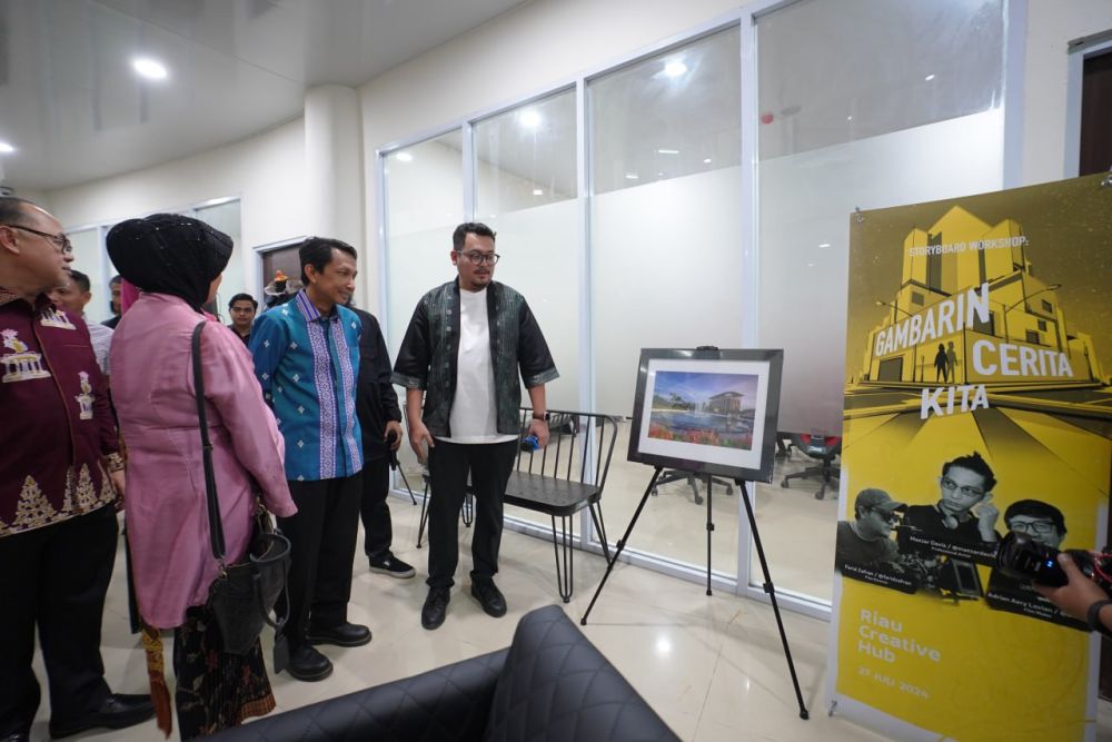 Pj Sekda Riau, Indra saat peresmian Riau Creative Hub.(foto: mcr)