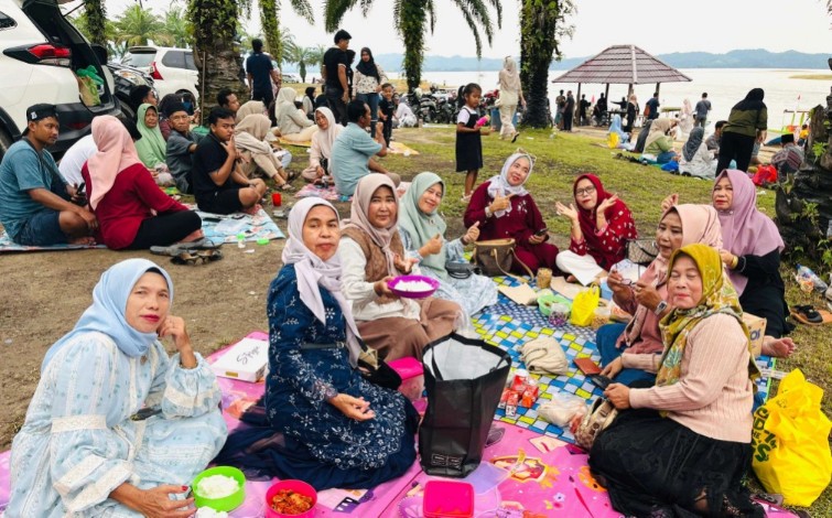 Nederland XIII Koto Kampar ramai pengunjung (foto/rri)