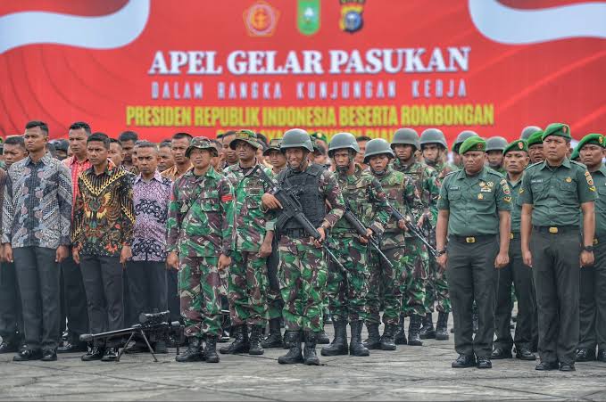 Apel gelar pasukan pengamanan Kunker Jokowi ke Riau.(foto: int)