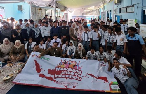 Para siswa SMKS 10 Nopember Jakarta Timur mengikuti sosialisasi Kejar BRK Syariah.(foto: istimewa)