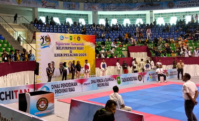 Kejuaraan Taekwondo Kejurprov Riau dan Liga Pelajar 2024 resmi dibuka (foto/Dini)