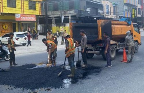 Pemprov Riau kebut perbaikan jalan rusak.(ilustrasi/int)