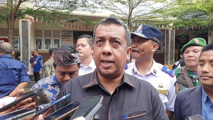 Pj Walikota Pekanbaru, Roni Rakhmat pastikan ada sejumlah proyek fisik alami tunda bayar (foto/tribunpku)