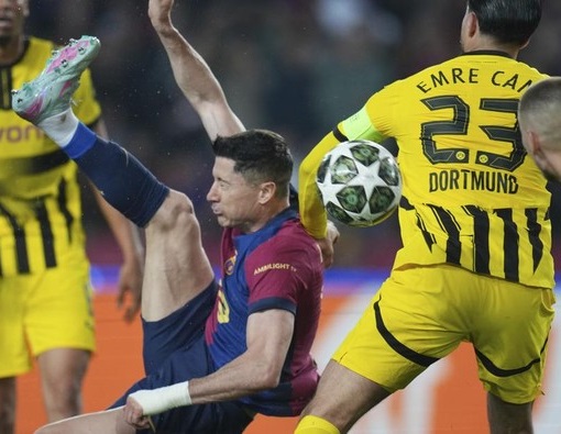 Barcelona vs Borussia Dortmund.