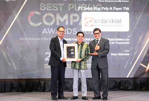 PT Indah Kiat Pulp & Paper Tbk dan PT Pabrik Kertas Tjiwi Kimia Tbk meraih penghargaan bergengsi Best Public Company 2024 untuk kategori Forestry & Paper Industry.(foto: istimewa)