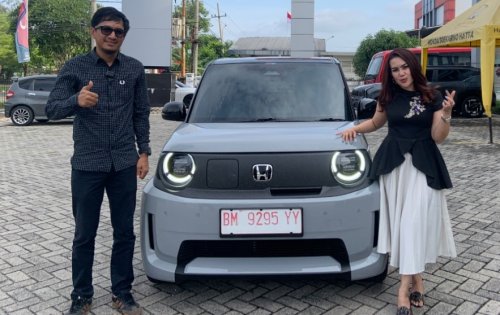 Honda Super One Mulai Diserahkan ke Customer Pertama di Pekanbaru (foto/Mery)