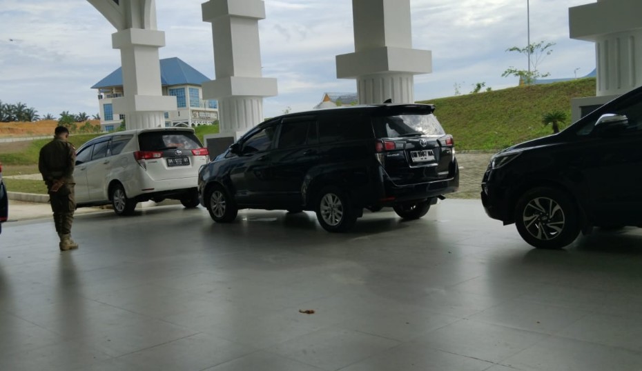 KPK geledah Kantor Dishub dan Kesbangpol Pekanbaru (foto/dini)