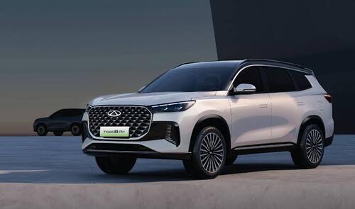 Chery Ukir Prestasi di GIIAS 2025, Raih 2.000 Lebih SPK dan Tumbuh 113 Persen