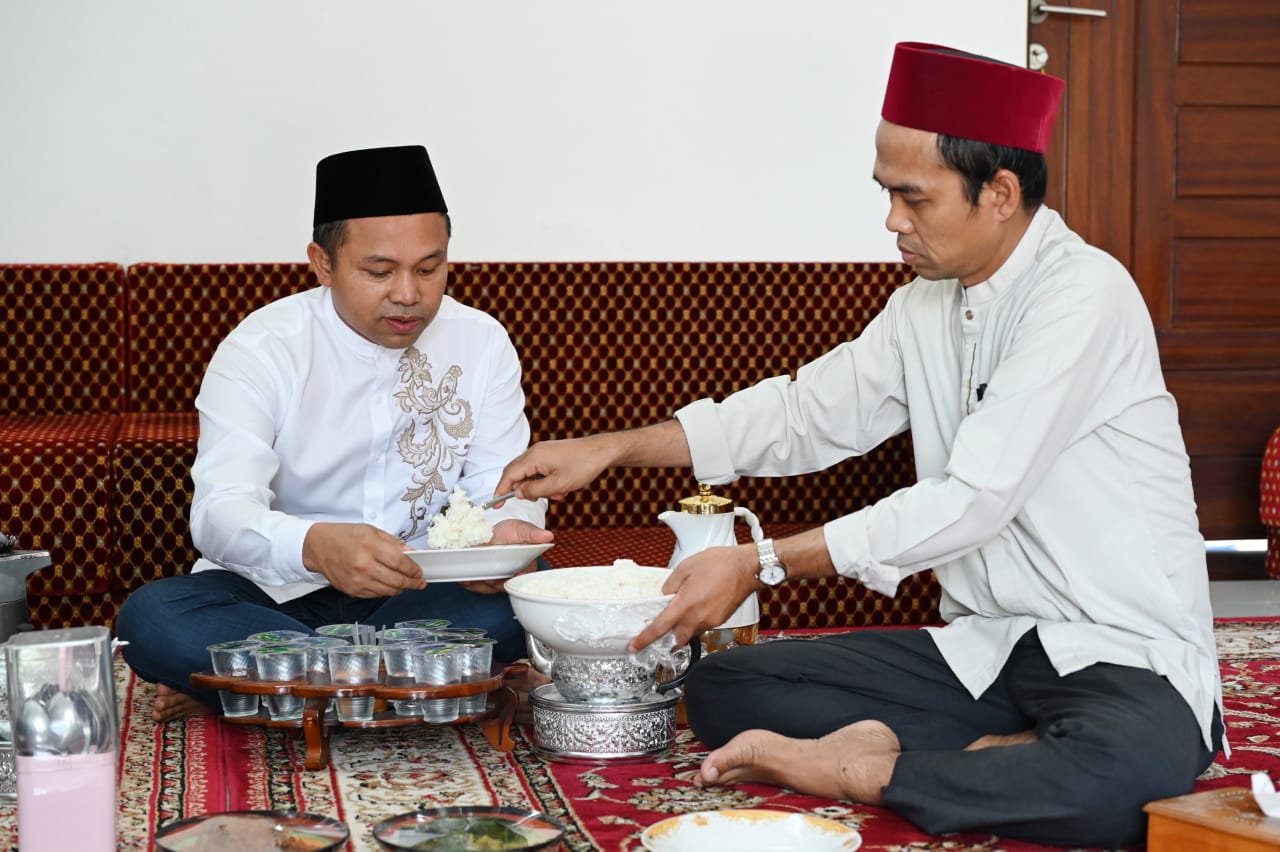 Ustadz Abdul Somad ungkap sosok Abdul Wahid yang stabil, religius, dan penuh semangat (foto/ist)