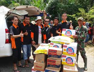 Nissan Livina Club Riau Bantu Korban Banjir Kampar