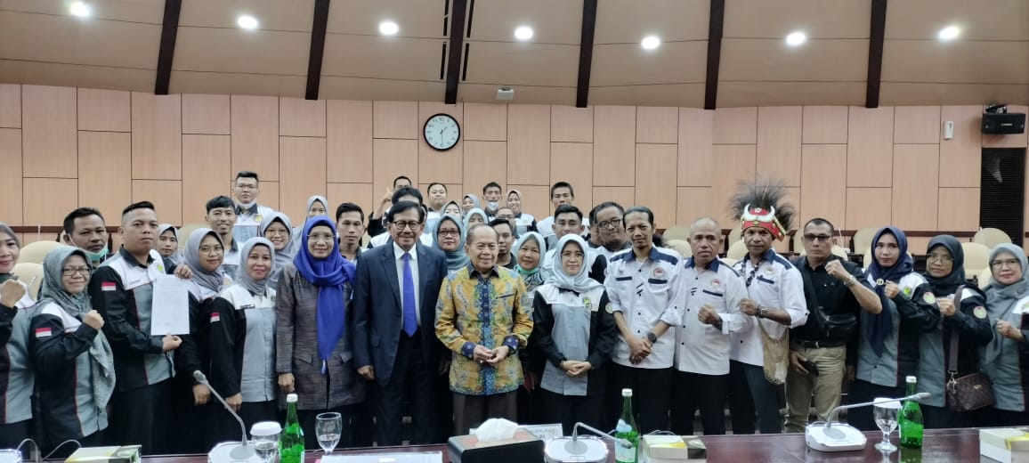 Forum SNWI dengan Forum Aliansi Honorer Nasional (AHN) dialog bersama Wakil Ketua MPR RI Syarief Hasan (foto/ist)