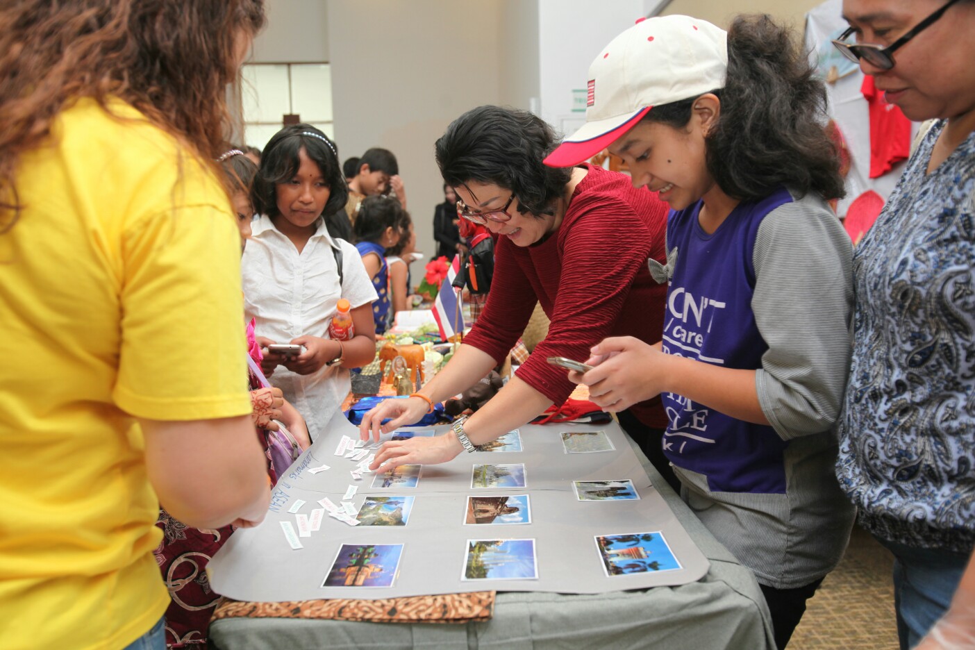 Suasana International Day 2018 yang diadakan SD Mutiara Harapan di Unigraha Hotel.