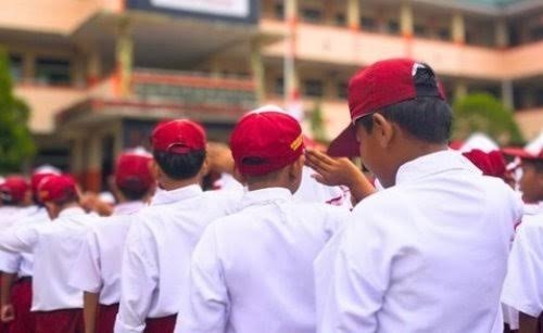 Seragam sekolah gratis program Pemko Pekanbaru.(ilustrasi/int)