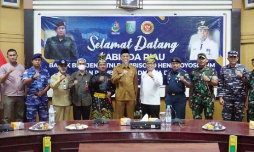 Walikota Dumai H Paisal sambut Kunker Kabinda Provinsi Riau di ruang rapat Wan Dahlan Ibrahim , Selasa (6/8/2022).(foto: bambang/halloriau.com)