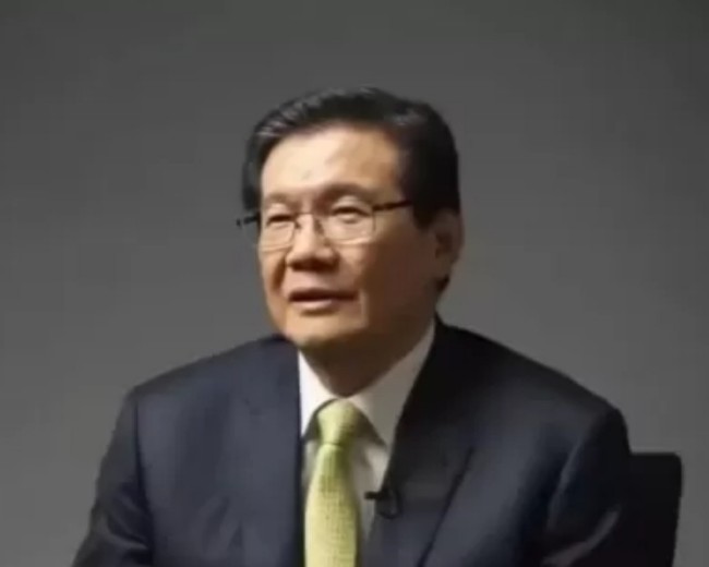 Prajogo Pangestu.