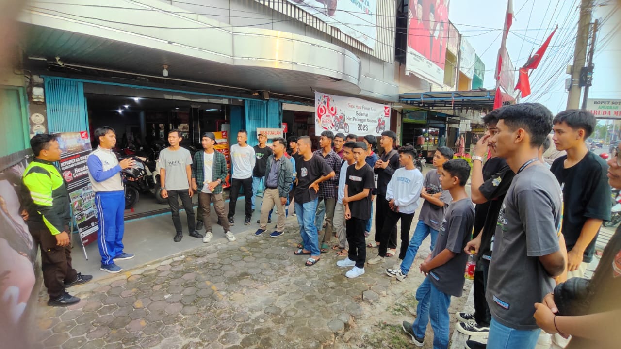 CDN Gelar Aktifitas Bersama Konsumen Pengguna Honda Matik di Dumai