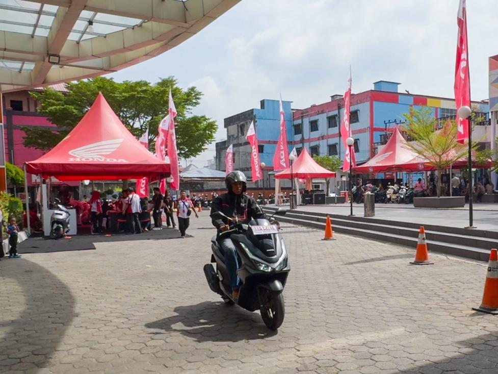 Meriah, Capella Honda Sukses Gelar Honda Exclusive AT HEAT Show-Off di Duri