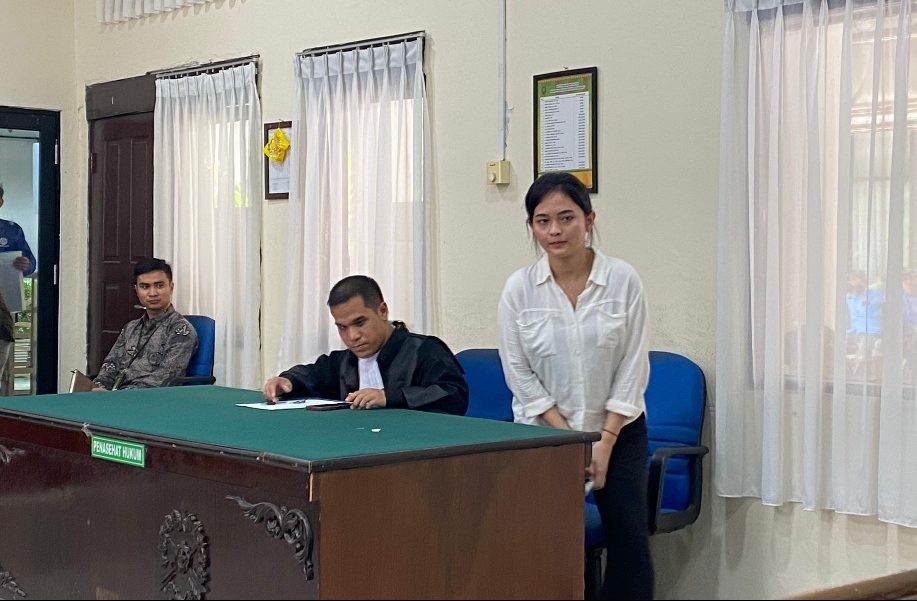 Marisa Putri jalani sidang perdana di PN Pekanbaru (foto/Antarariau)