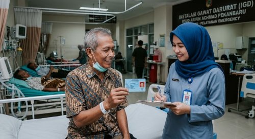 DPRD Pekanbaru tegaskan status desil tak halangi warga dapat pertolongan medis.(ilustrasi/AI/halloriau.com)
