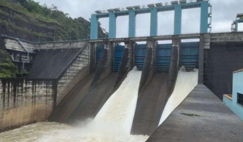 Kondisi waduk PLTA Koto Panjang terkendali, debit air masuk dan keluar seimbang (foto/ist)