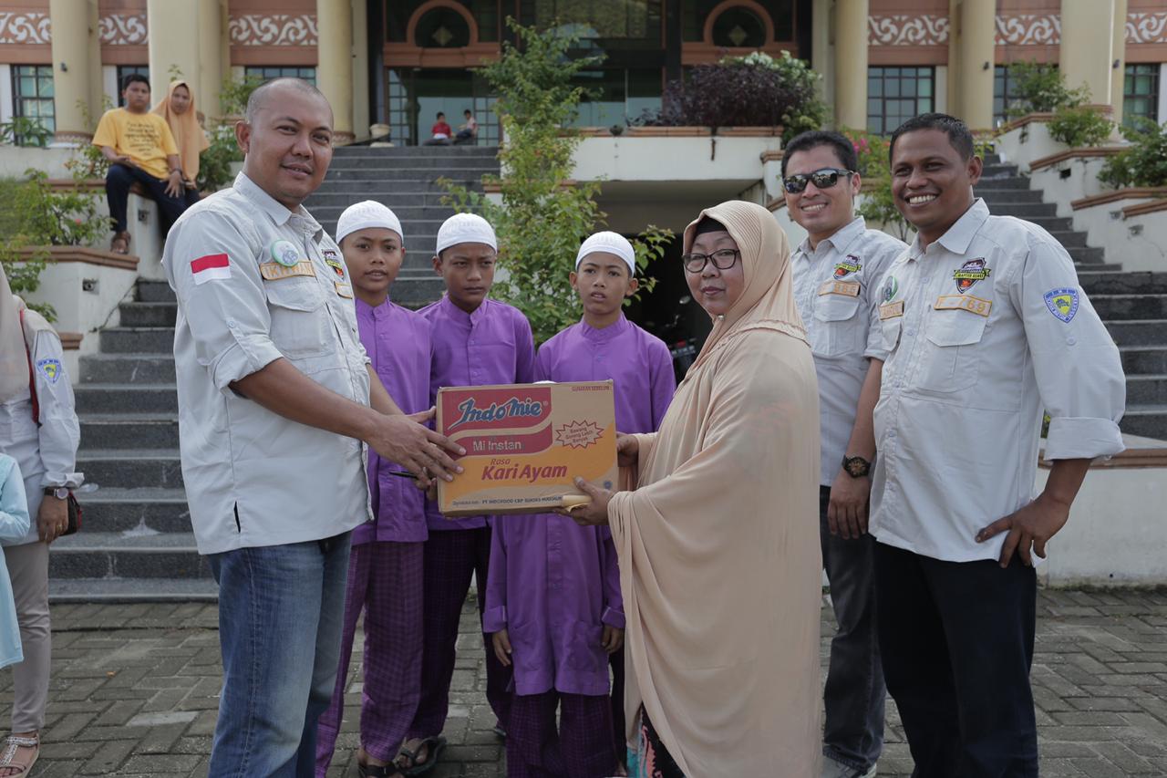 Anniversary Ke-4, ID42NER Riau Bakti Sosial dan Touring ke Harau