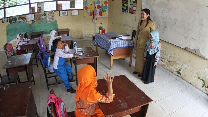 MPLS di SDN 57 Pekanbaru walau hanya terima lima siswa baru (foto/tribunpku)