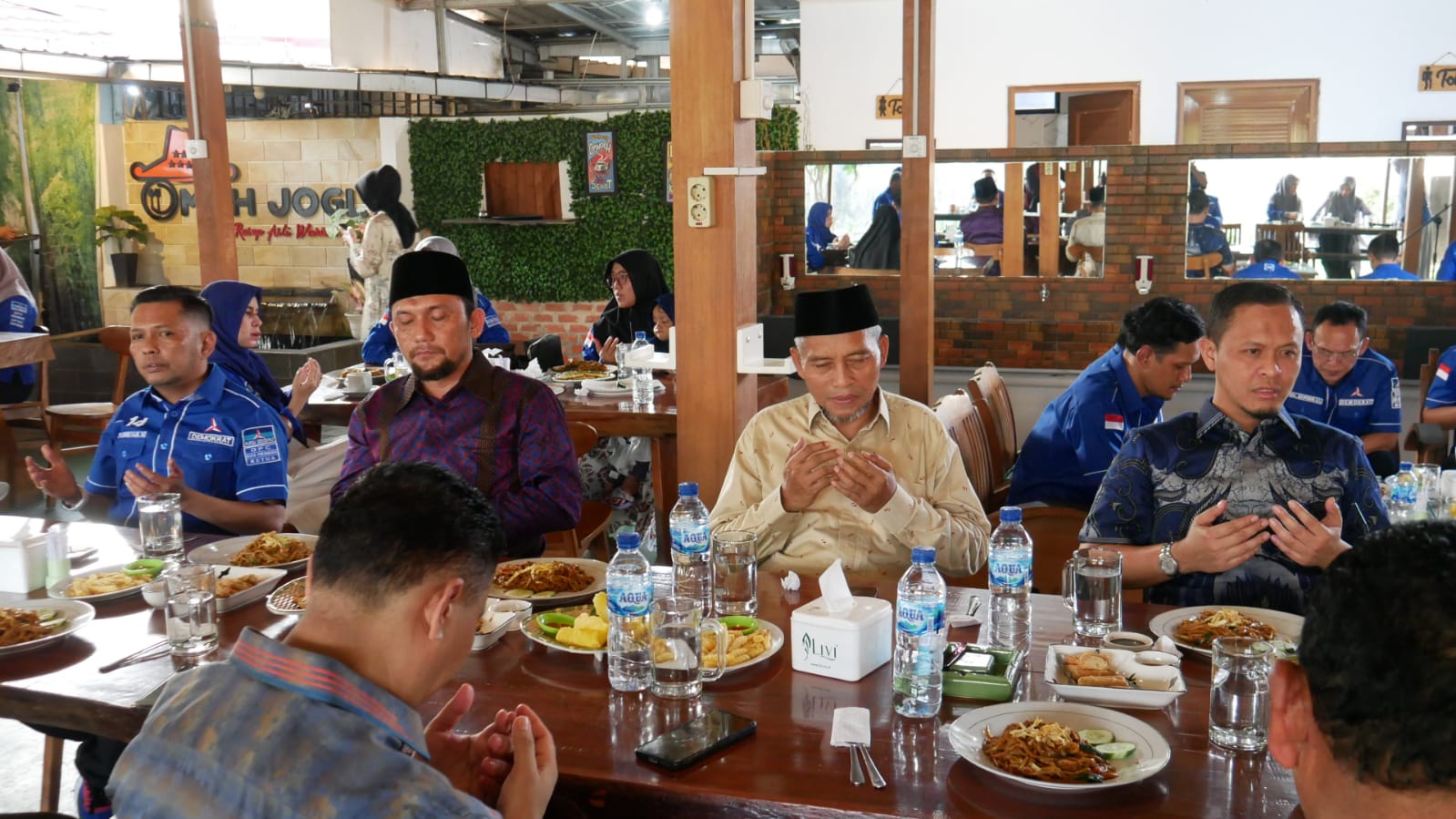 Acara silaturahmi dan konsolidasi Partai Demokrat Pekanbaru bersama pasangan cawako Agung-Markarius, Minggu (28/7/2024) (foto:ist) 