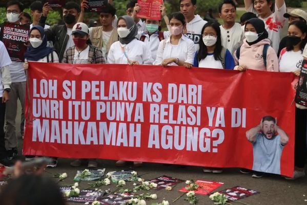 Demo Di Jakarta Koalisi Mahasiswa Kami Tidak Lupa Kekerasan Seksual Di Unri 