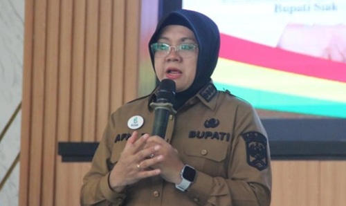 Bupati Siak, Afni Z akui keterbukaan informasi anggaran masih lemah (foto/ist)