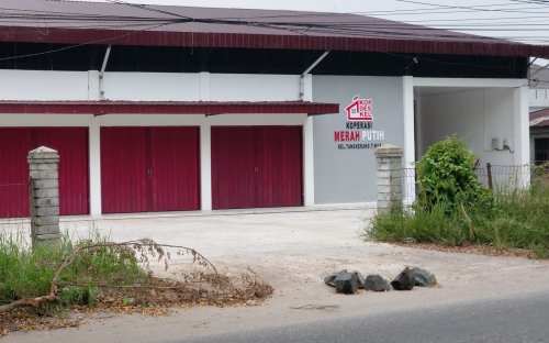 Kopdes Merah Putih di Jalan Singgalang, Kelurahan Tangkerang Timur, Kecamatan Tenayan Raya, Kota Pekanbaru.(foto: barkah/halloriau.com)