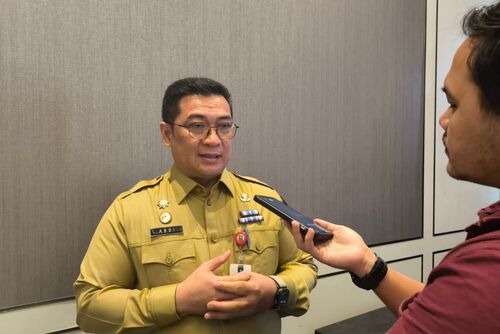 KPK periksa Sekdaprov Riau, Syahrial Abdi (foto/dok halloriau)