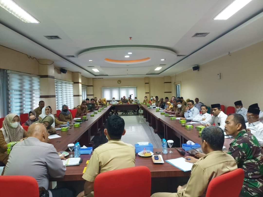 Pemkab Inhu gelar rapat persiapan Hari Santri Riau 2022.(foto: andri/halloriau.com)