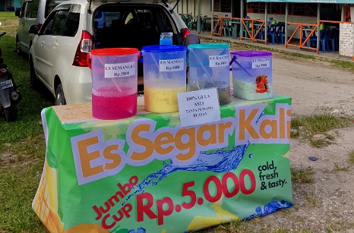 Pedagang takjil di Pekanbaru.(foto: dini/halloriau.com)