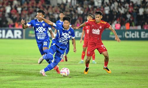 PSPS Pekanbaru vs Persijap Jepara.(foto: istimewa)