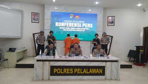Polres Pelalawan berhasil menangkap dua pengedar narkoba di Pangkalan Kerinci. (Foto: Andi Indrayanto)