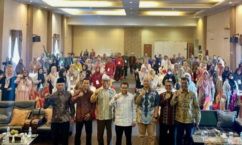 Anggota DPR EI, Hendry Munief berharap Siak harus bisa menjadi wajah wisata budaya Melayu Indonesia (foto/ist)
