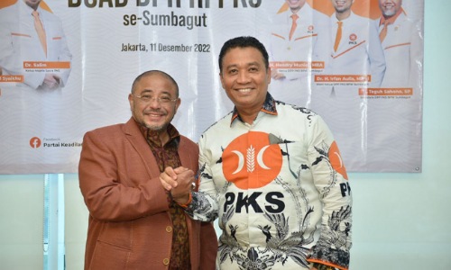 Bacaleg DPR RI 2024 dari PKS Dapil Riau 1, Markarius Anwar (kanan).(foto: istimewa)