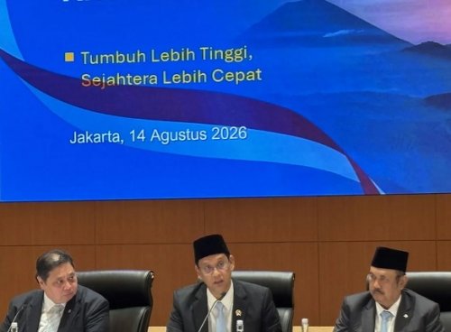 Menteri Keuangan Purbaya Yudhi Sadewa dalam Konferensi Pers RAPBN dan Nota Keuangan Tahun Anggaran 2027 di Jakarta, Jumat (14/8/2026). 