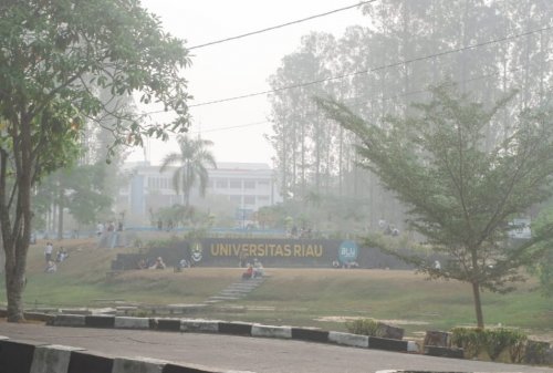 Ilustrasi Unri menerapkan kuliah daring selama dua hari akibat kualitas udara yang memburuk di Pekanbaru (foto/int)