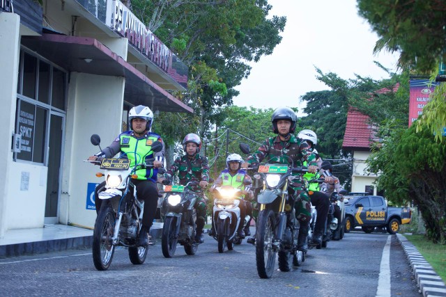 Kapolres Rohil pimpin apel kesiapsiagaan pengamanan Malam Takbiran Idulfitri 1447 H (foto/afrizal)