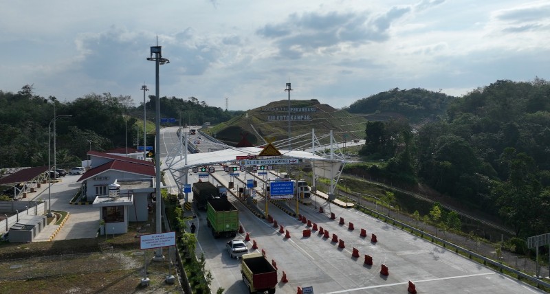 Tol Pekanbaru - Padang Seksi Bangkinang - XIII Koto Kampar tak lagi gratis (foto/rivo)