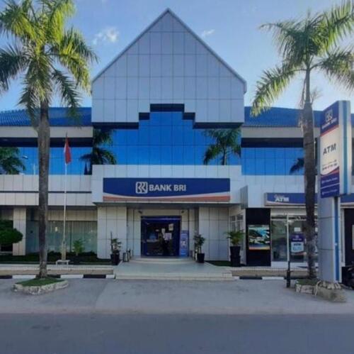 Bank Rakyat Indonesia (BRI) Kantor Cabang Tanjung Pinang. (Foto: Sri Wahyuni)