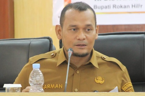 Plt Kepala BPKAD Rohil, Sarman Syahroni.(foto: afrizal/halloriau.com)