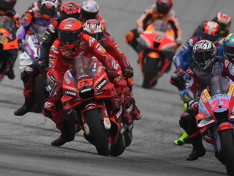 Pembalap Ducati Lenovo Team, Francesco Bagnaia menjadi juara pada balapan MotoGP Austria 2022 yang berlangsung di Sirkuit Red Bull Ring, Spielberg, Minggu (21/8/2022) malam WIB