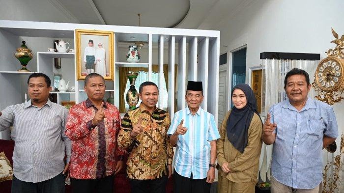 Cagub nomor urut 1, Abdul Wahid minta restu ke Mantan Gubernur Riau, Anas Maamun (foto/int)