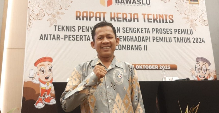 Safrizal Hasbi, Kordiv Hukum dan Penyelesaian Sengketa Bawaslu Rokan Hulu (foto/ist)