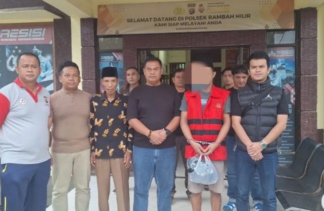 Tahanan narkoba di Rohul yang sempat kabur ke sungai akhirnya menyerahkan diri ke polisi (foto/Antarariau)