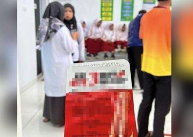 Siswa SD di Kampar diduga keracunan jajanan.(foto: tribunpekanbaru.com)