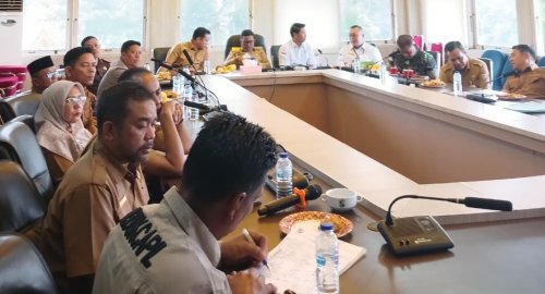 Pemkab Pelalawan mengikuti peluncuran buku panduan pendidikan antikorupsi.(foto: andi/halloriau.com)